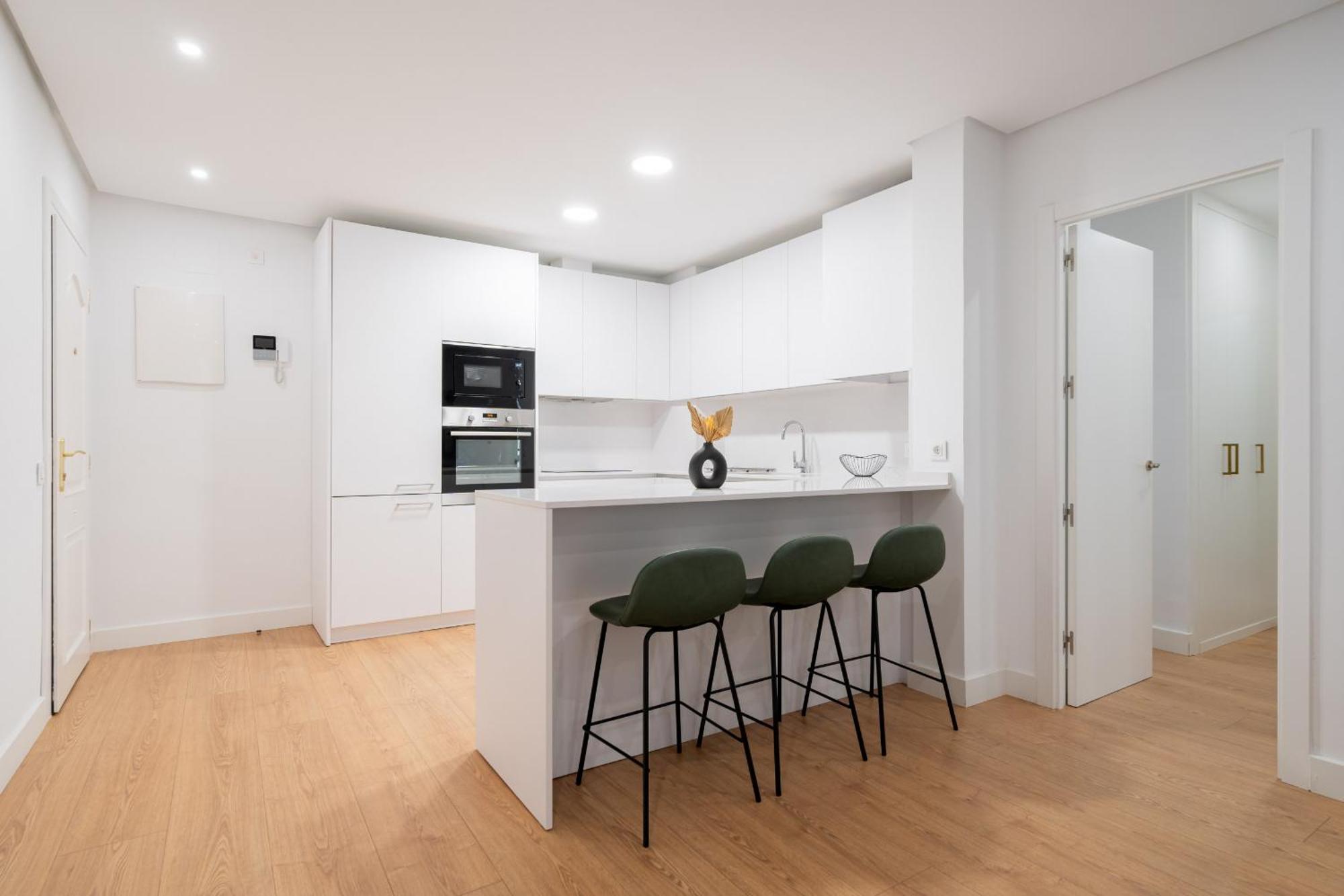 Apartamento Reformado En La Gran Via Alquiler Temporal Мадрид Экстерьер фото